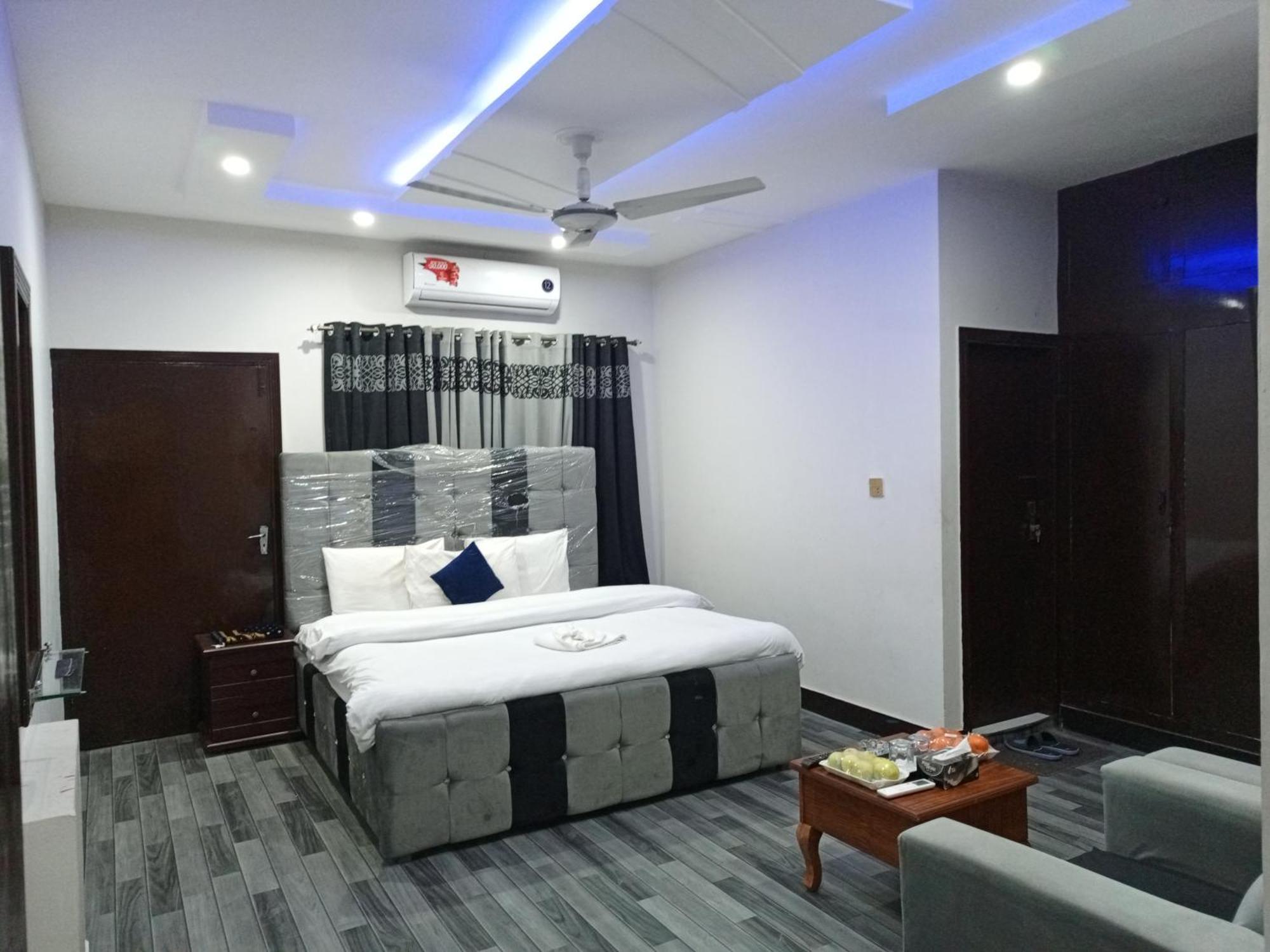 Decent Lodge Guest House Islamabad Eksteriør bilde