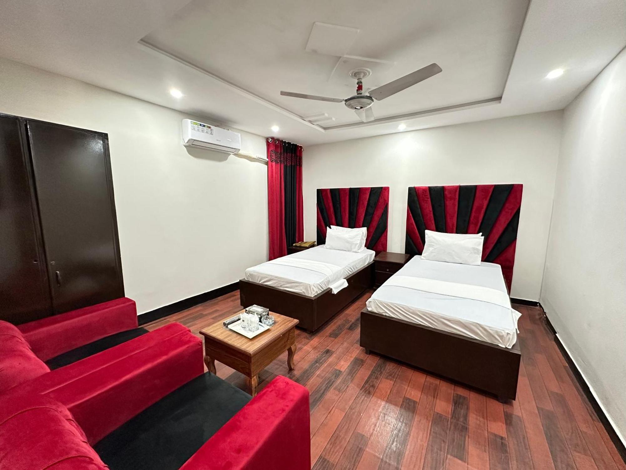 Decent Lodge Guest House Islamabad Eksteriør bilde