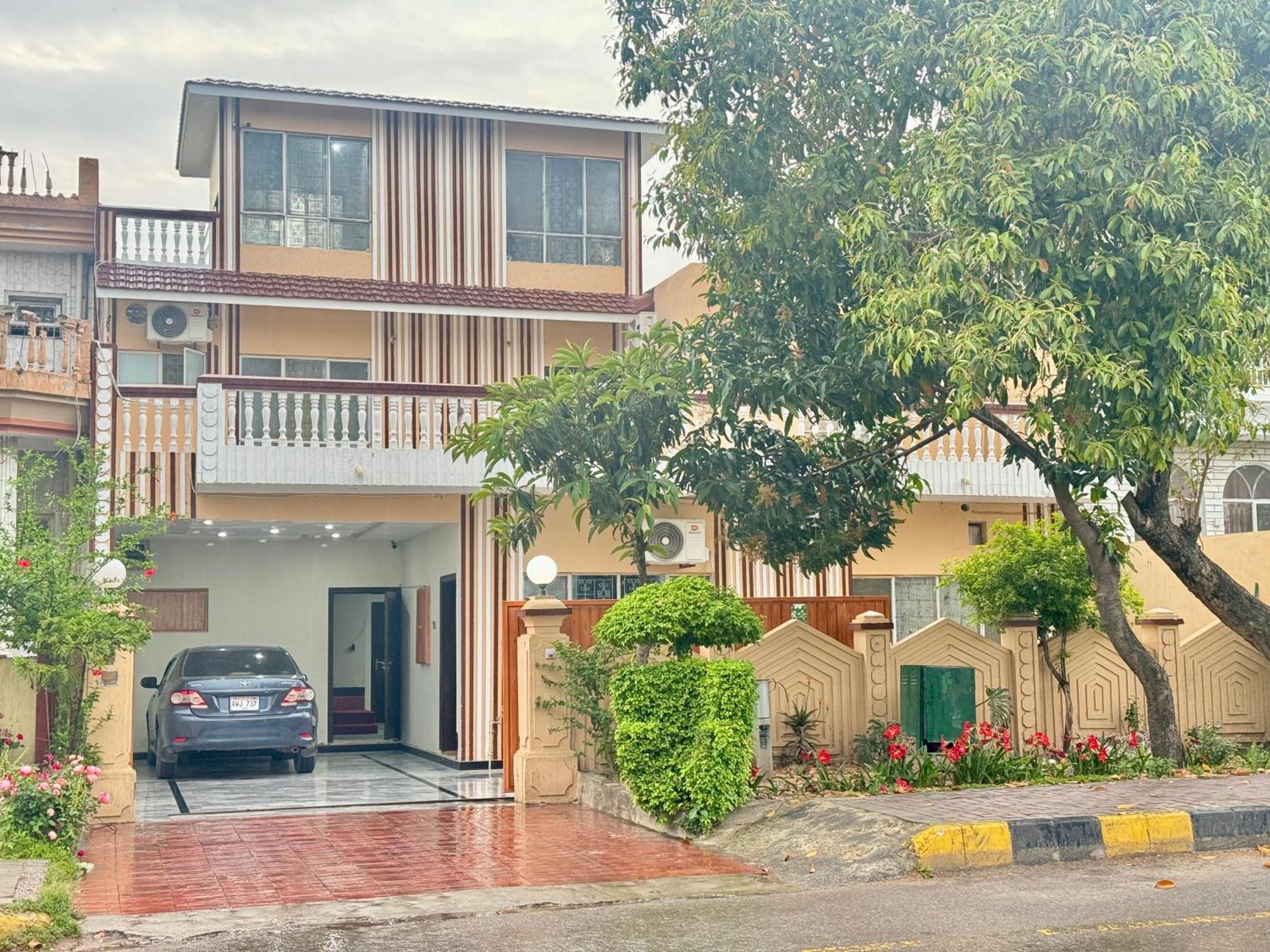 Decent Lodge Guest House Islamabad Eksteriør bilde